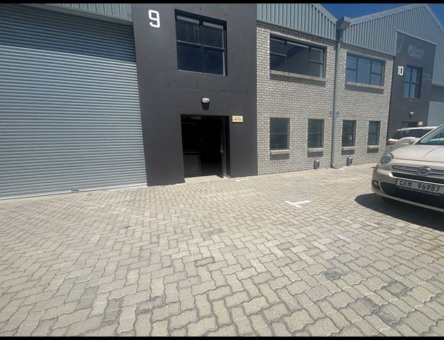 240M² WAREHOUSE TO LET IN FIRGROVE